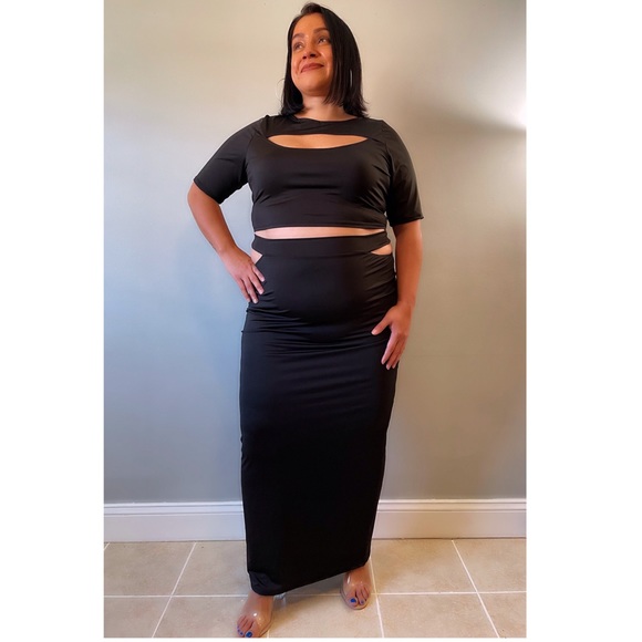 Cut-Out Crop Top & Skirt "Confident" Set: Plus Size - Picture 2 of 6